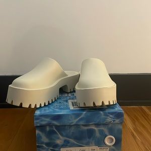 Jeffery Campbell Slip On Clogge Platform Mule